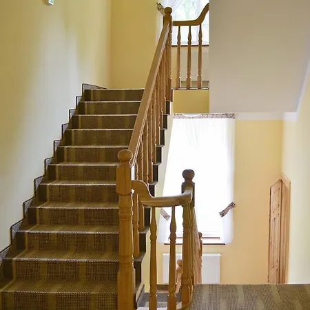 Bed & Breakfast Victoria 3*